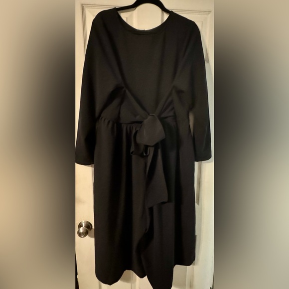 Dress Jumper Long sleeved. - Picture 3 of 3